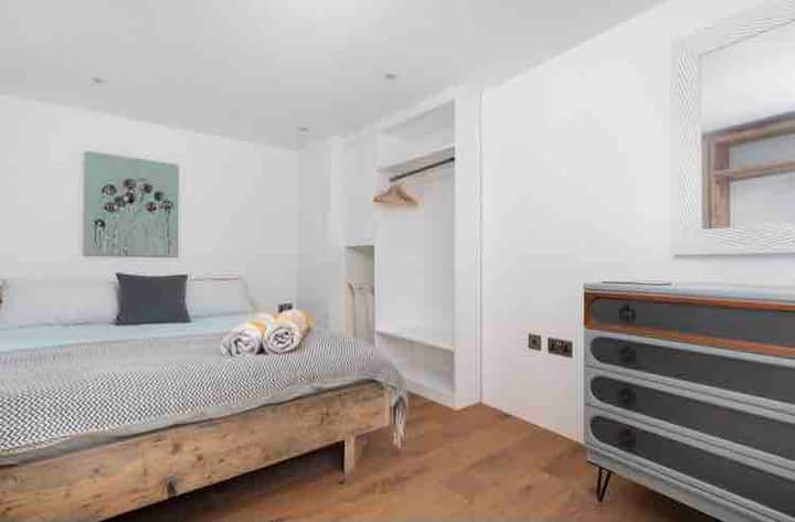 Bedroom 2 and it’s funky chest of drawers