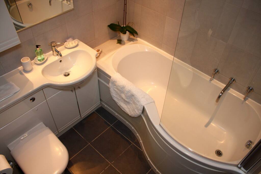 A Modern Bathroom Sanctuary With Ample Space To Relax And Unwind