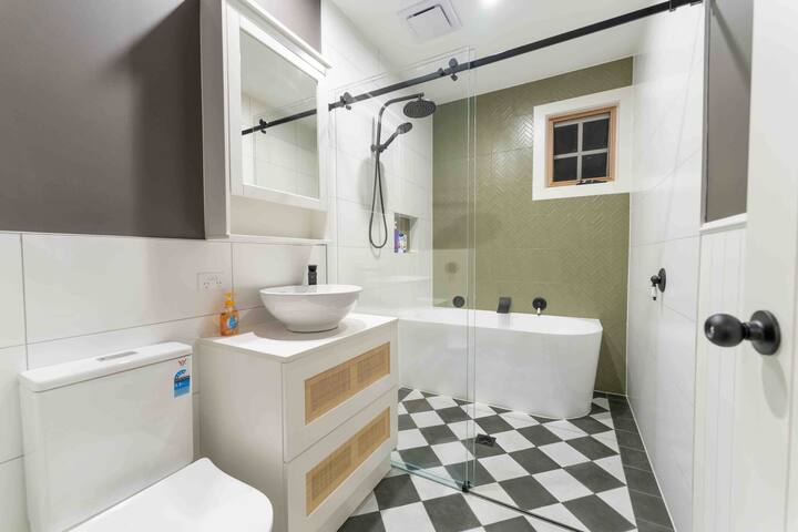 Peninsula Green Cottage 2 gallery image 5