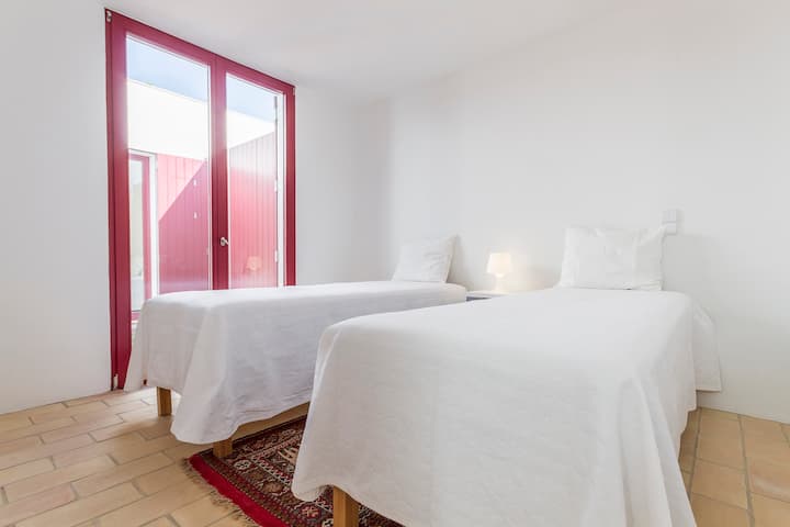 საძინებელი 2