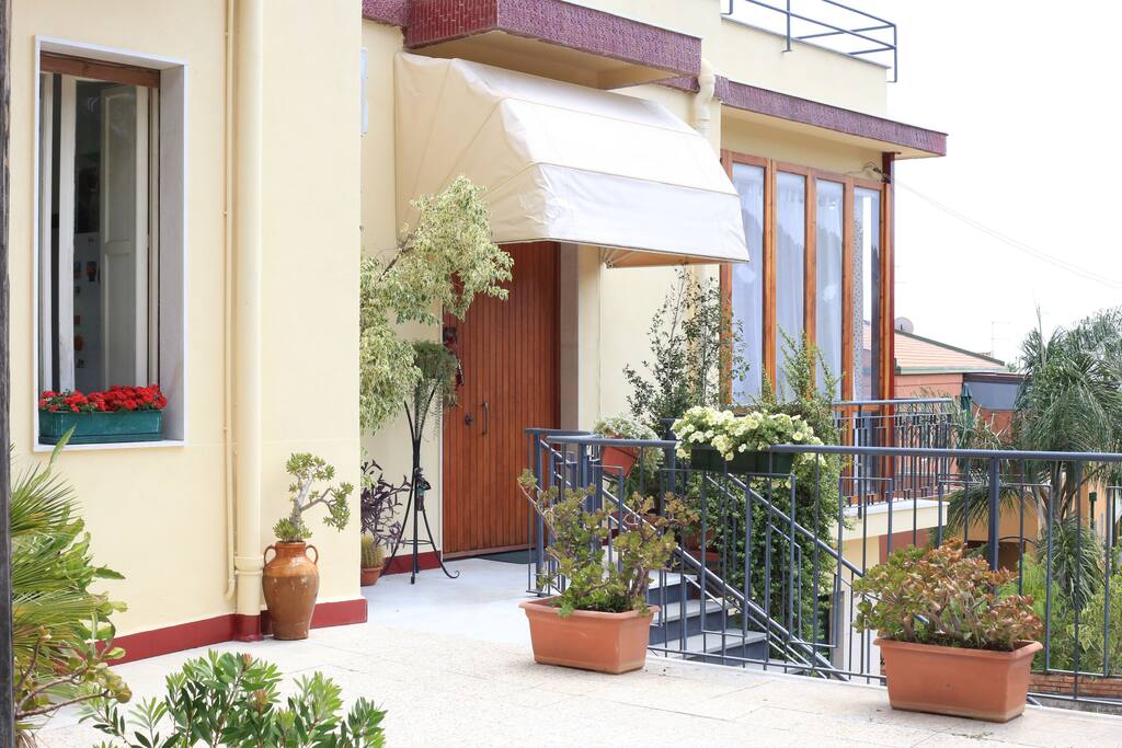 B&B entrance