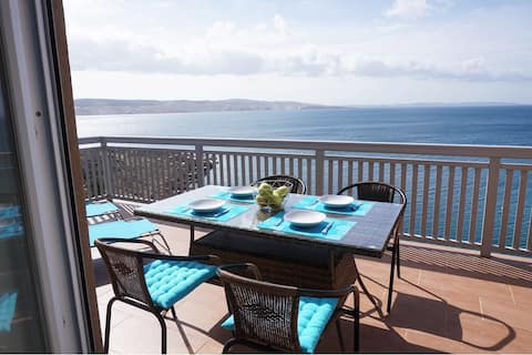 Top Airbnb: Sunset-Oase 4 Stars -First line at the sea in Prizna