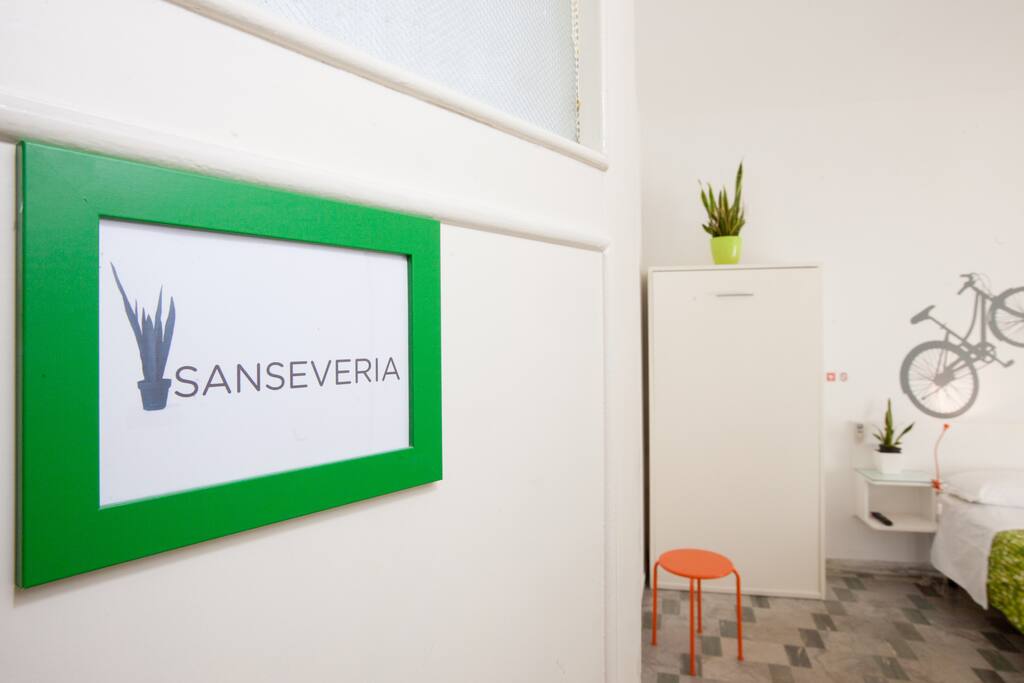 SANSEVERIA - ROOM 1 - TRIPLE EN-SUITE WITH BALCONY