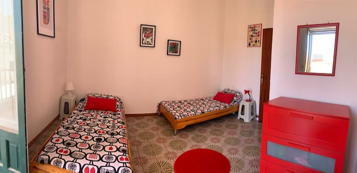 Chambre 2 /Chumba cha kulala 2/ Chumba cha 2 cha kulala