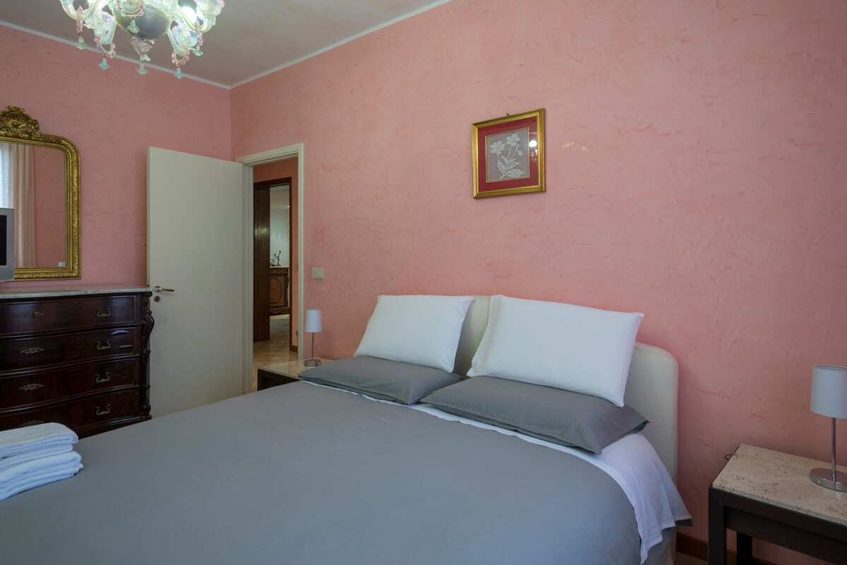 საძინებელი 