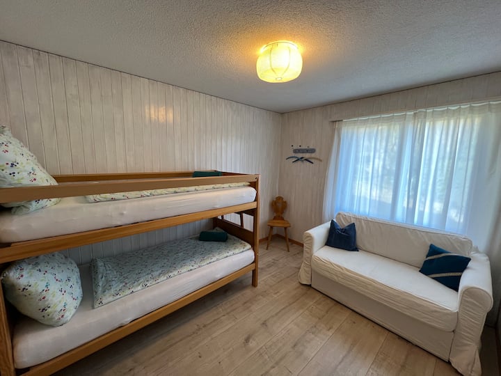 双层床，带拉出式沙发床，可供第7位房客使用 