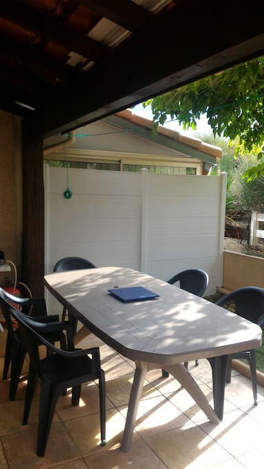 Grande terrasse sans vis à vis