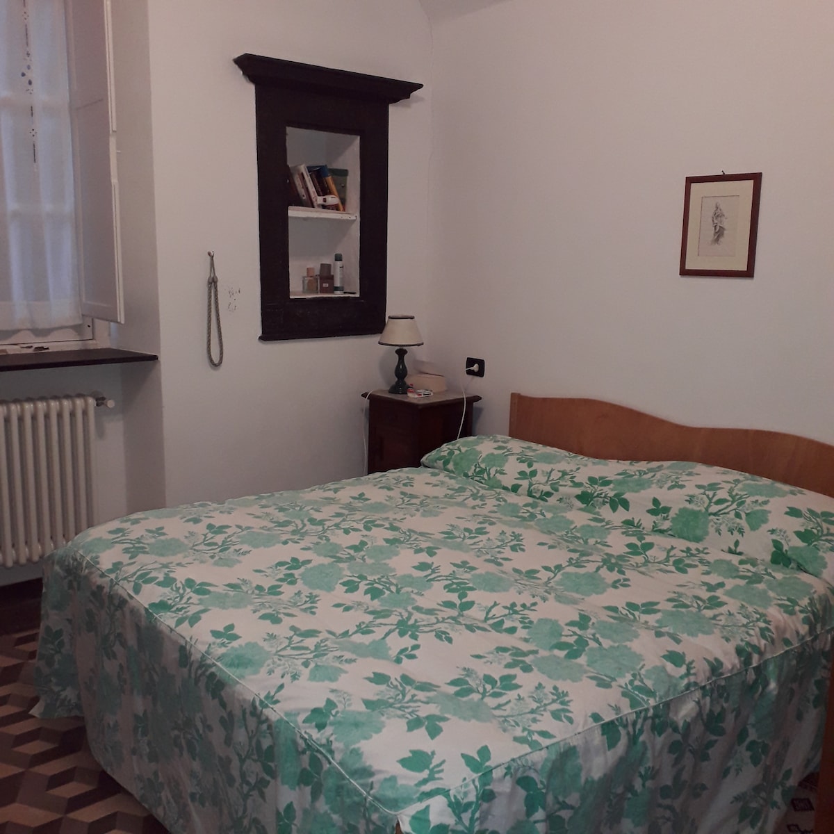 Dvojlôžková izba s manželskou poste