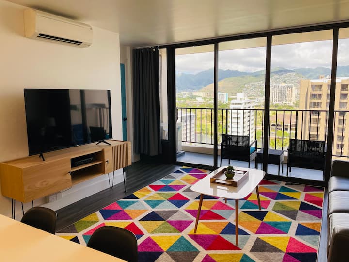 Waikiki Banyan Rainbow Suite - Free Parking And Ac - Kaimana Beach, HI