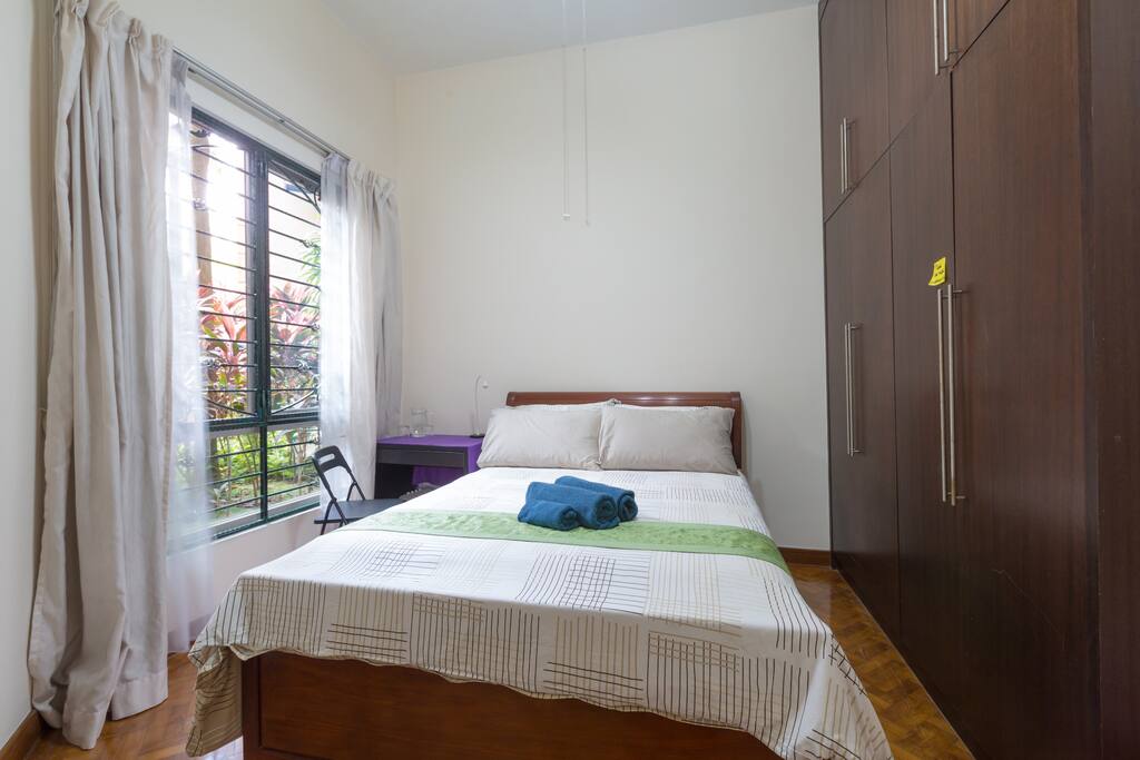 Comfortable Queen size bed