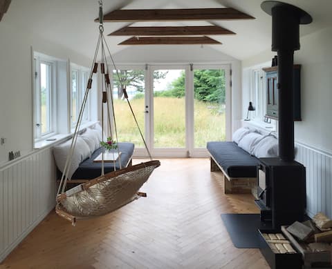 Top performing Airbnb: Danish island summerhouse – fjord view in Holbæk