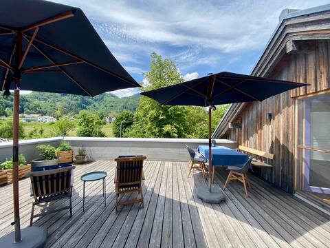 Beautiful apartment with a great roof terrace
