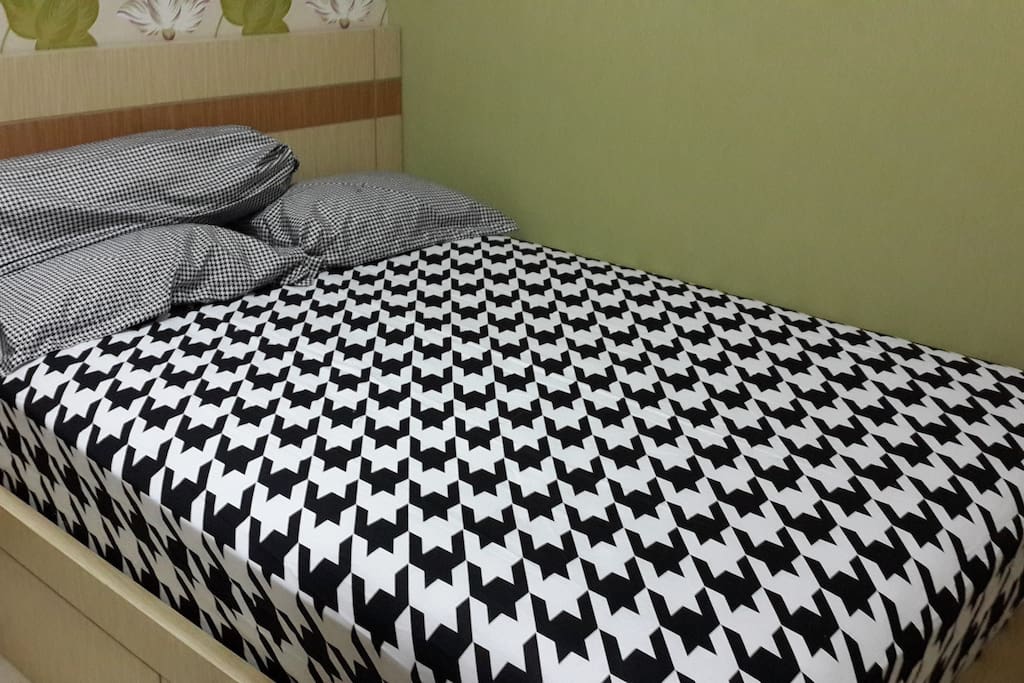 1st bedroom