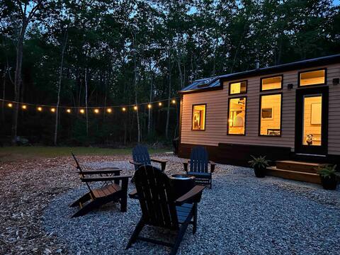 Tiny house near the beach!
