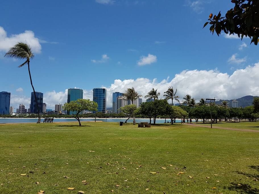Ala Moana Beach Park
