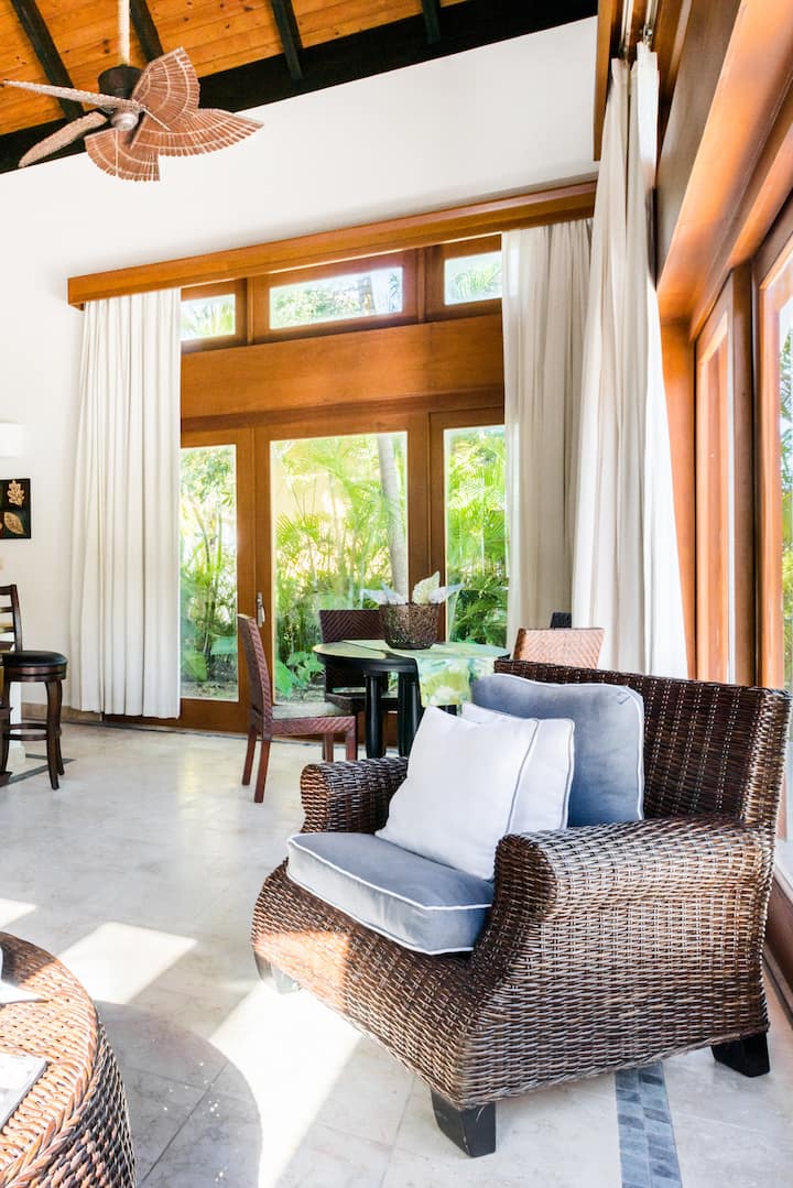 Sunbathe By A Privatepool-elegant House Near Beach - Punta Cana