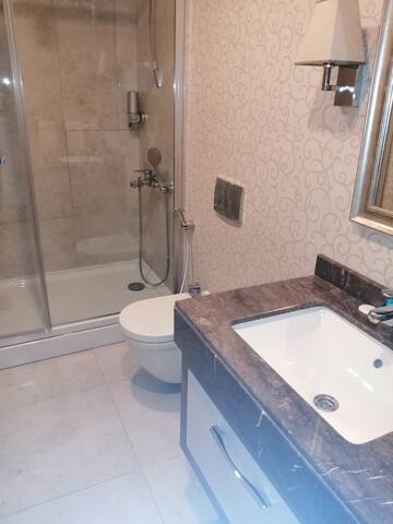 Maslak 1453 Residence Luxury 2+1 With Terrace gallery image 2