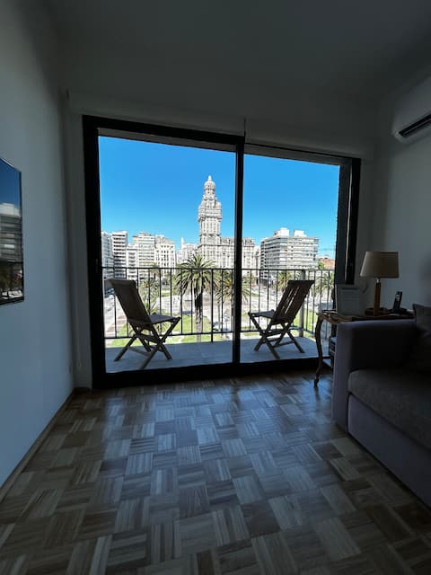 Top performing Airbnb: Great View, Plaza Independencia/Garage in Municipio B