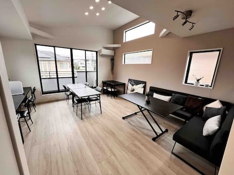 1 min bus stop | With parking | Spacious 100 ㎡ | Newly built and stylish