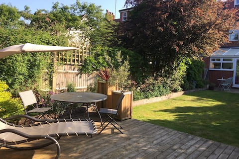 Single room in Oxford home, close to Oxford centre