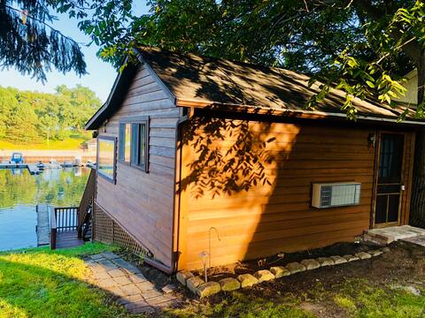 Lake Michigan Writer’s Cabin