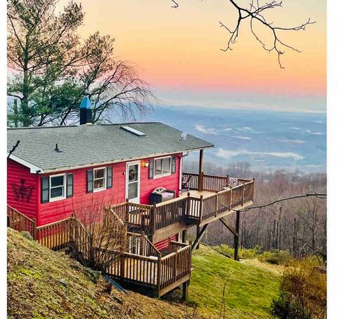 Cloud 9 - Stunning Views w/ the Blue Ridge Parkway