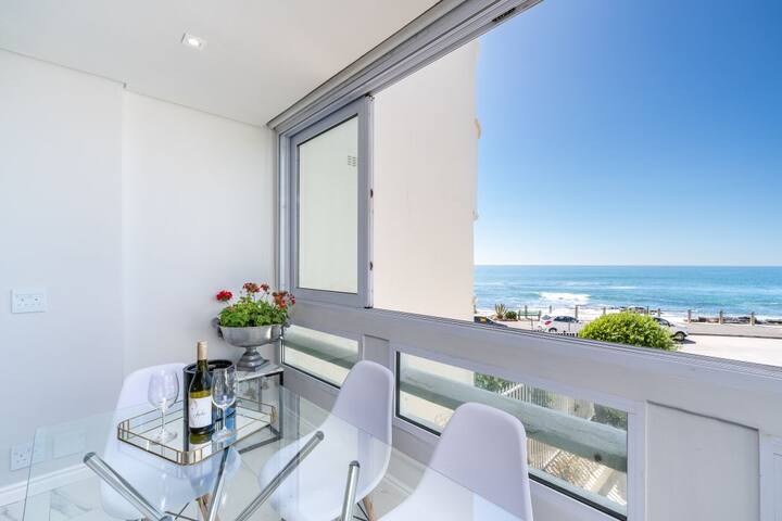 Ocean, sunshine & sea breeze gallery image 5