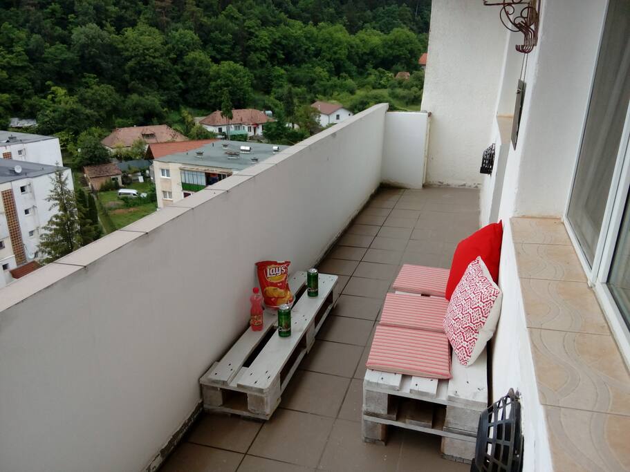 balcony