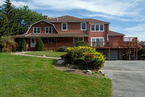 Hudson Valley Getaway Just 70 Minutes from NYC