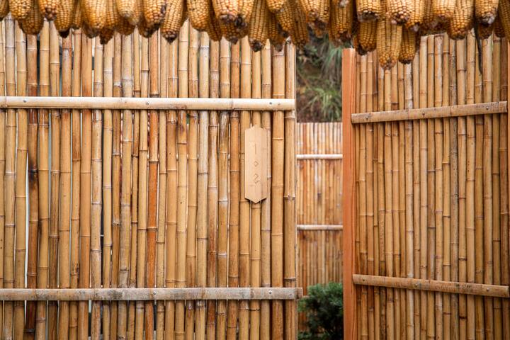 云夕戴家山夯土老屋一楼庭院大床房 桐庐县莪山畲族乡 流金岁月 外景地 近先锋云夕图书馆 Departamentos