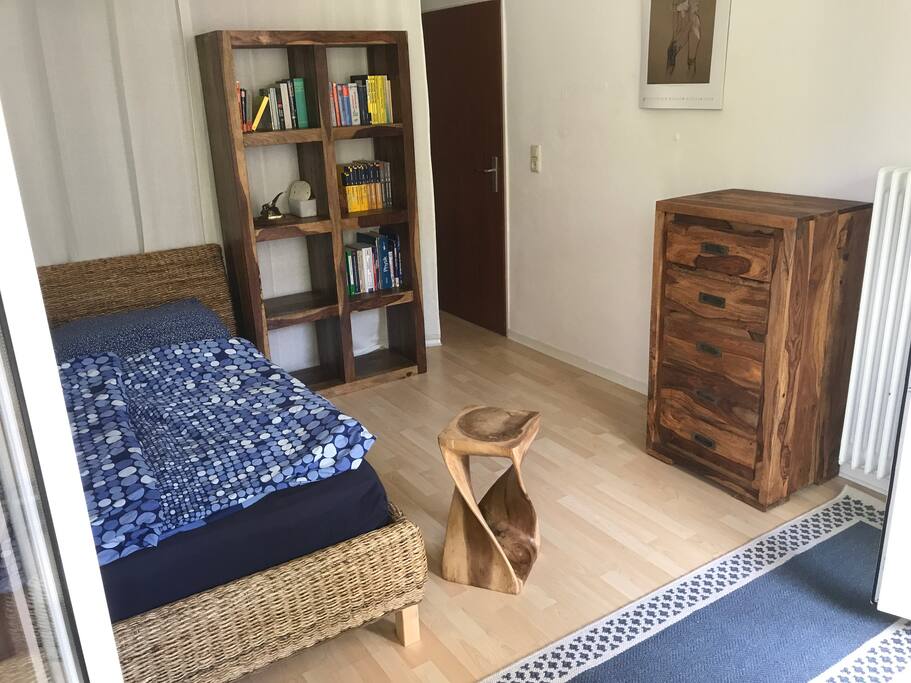 Schlafzimmer 1