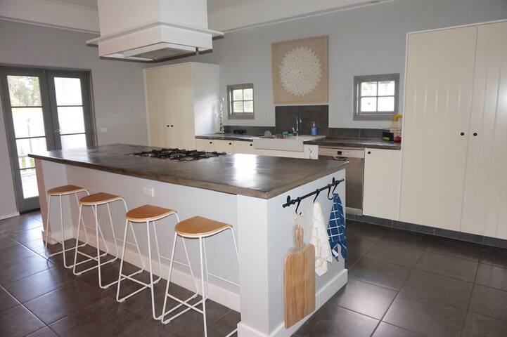 Amaroo Estate – ‘A Beautiful Place’ gallery image 5