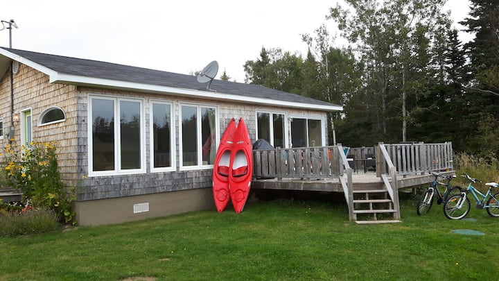 "Beachside Haven" Charming Oceanfront Beach House