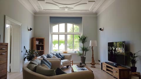 Top performing Airbnb: Andrés Apartment DELUXE ***** in Cottbus