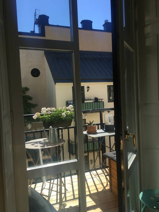 Entrance to the balcony from kitchen