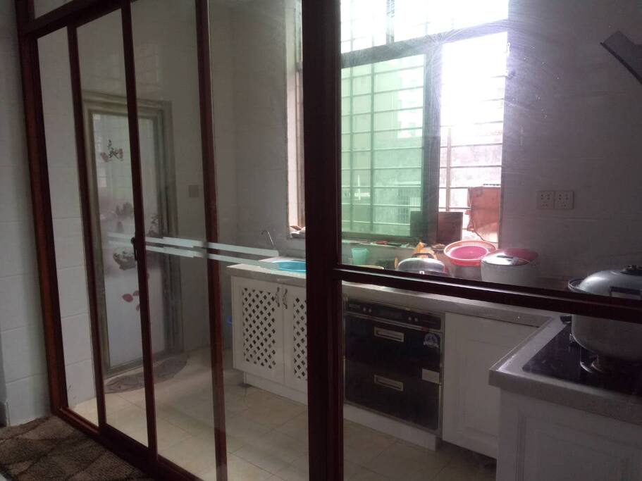厨房及公用卫生间