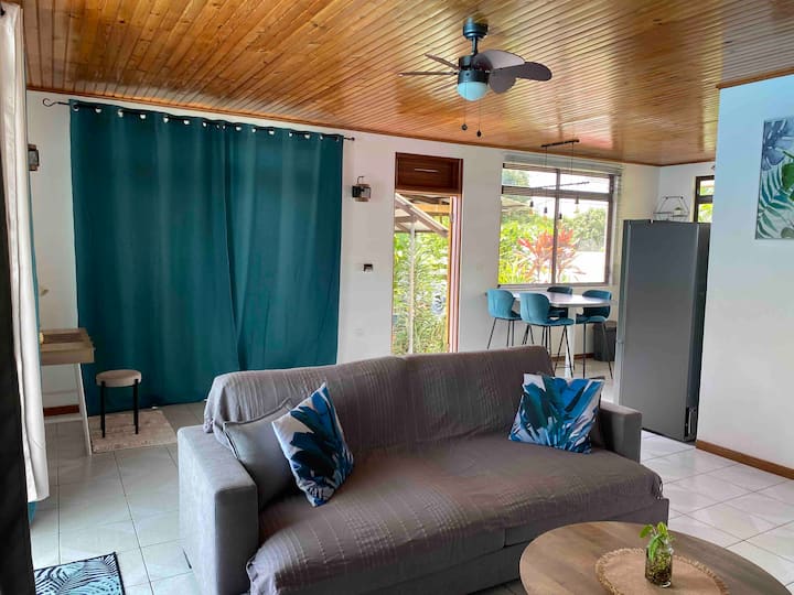 Ahitea Guest House With Private Pool And Garden - Tahiti