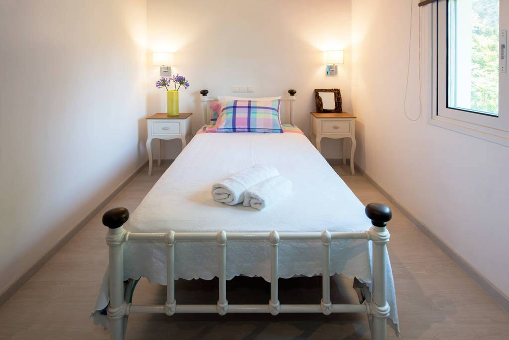 Single Bedroom