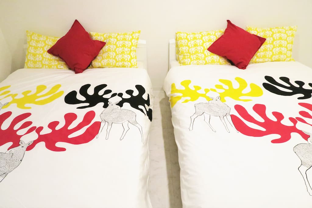2 double beds in each rooms