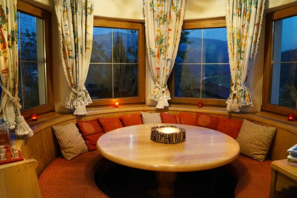 A nice place to talk or play cards