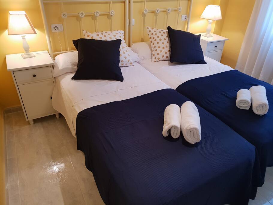 Dormitorio doble con
aireacondicionado