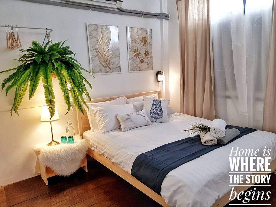 Master Bedroom with Queen size