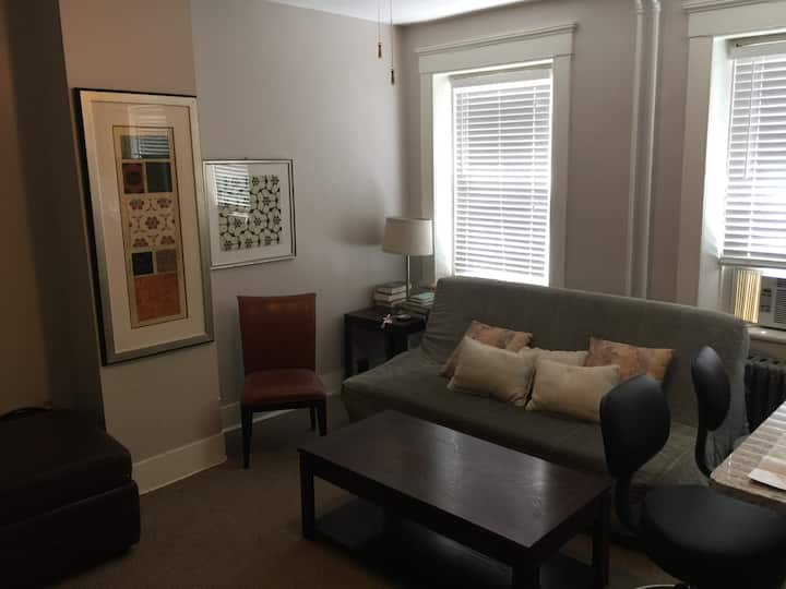 พื้นที่ห้องนั่งเล่น (ฟูก) แบบเปิดโล่ง