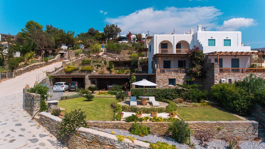 Ifigeneia Luxury Sea View Villa gallery image 3