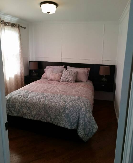Queen bedroom #1