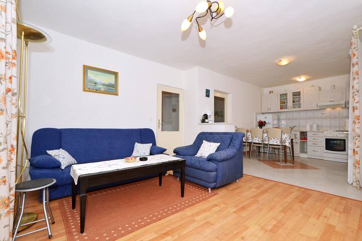 Online Croatia managed Airbnb listing 3