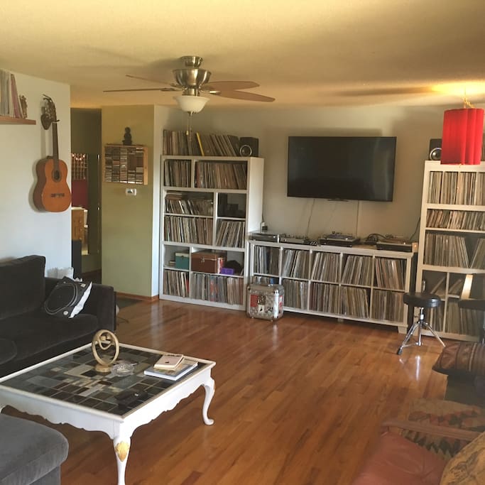 Living Room with flat screen TV