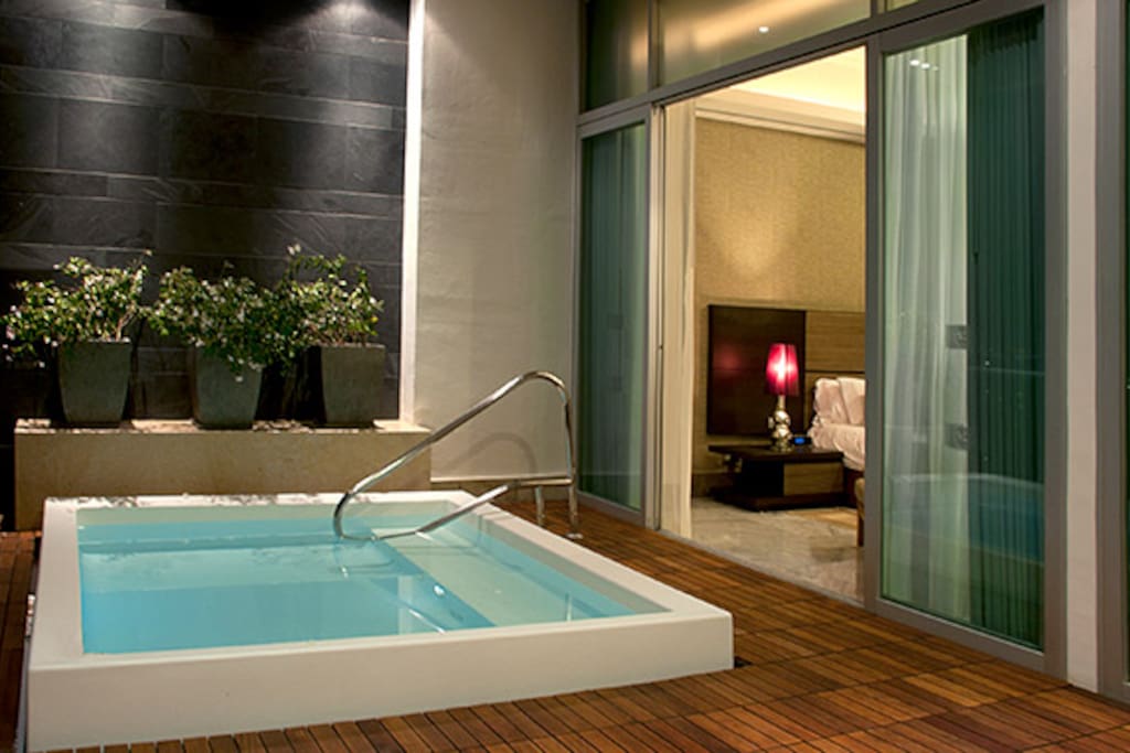 Deck Pool