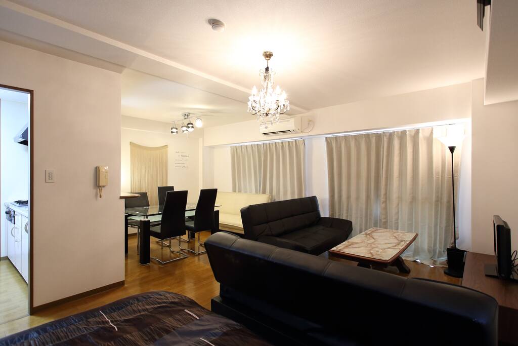 Stylish living and dining/时尚的客厅和饭厅/세련된 거실과 식사