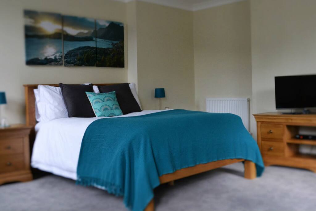 The Redlake Room